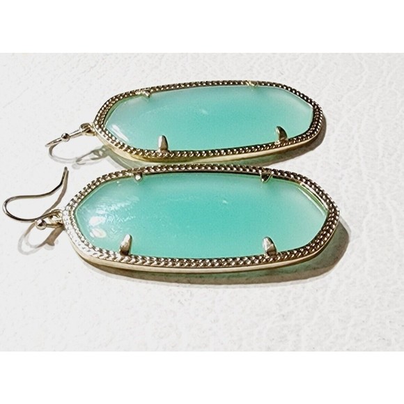 KENDRA SCOTT Danielle Chalcedony Mint Glass Gold Drop Large Earrings - Picture 3 of 7